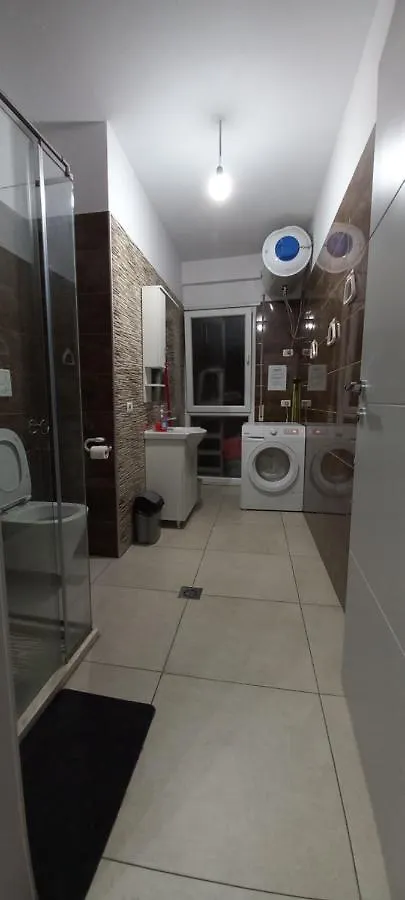 招待所 Guesthouse 地拉那